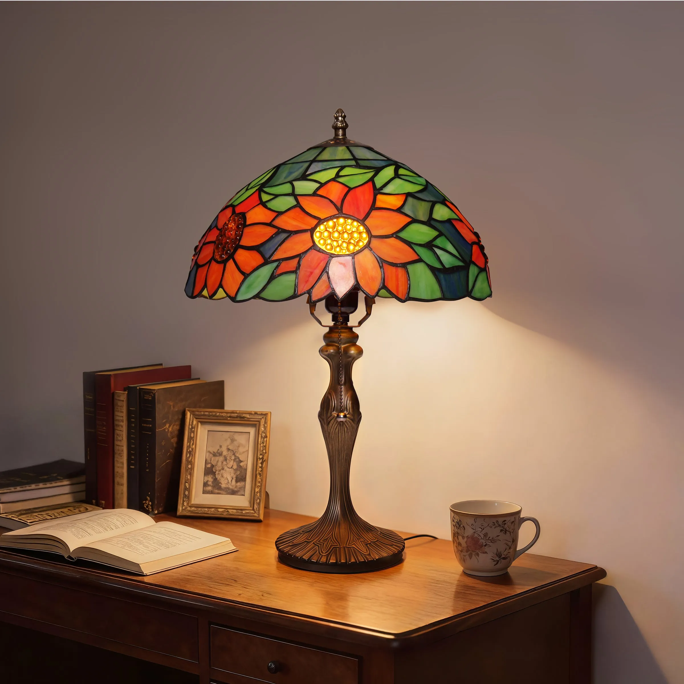 Floral Petals Series Tiffany Table Lamp - Green, Stained Glass product