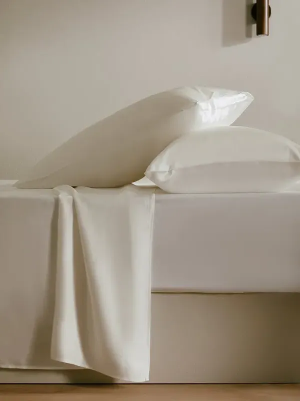 19MM Silk Single Fitted Sheet - Natural White, Mulberry Silk alternate view
