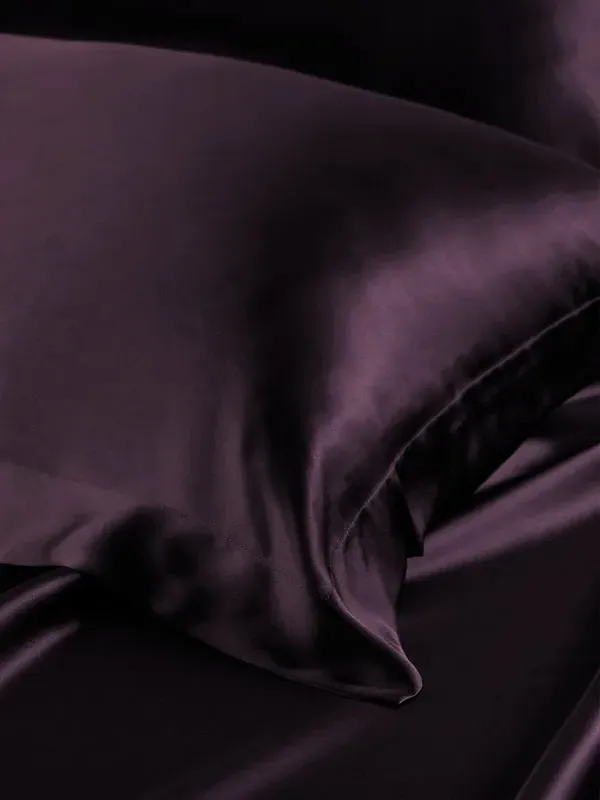 22 Momme Silk Pillowcase - Deep Purple alternate view