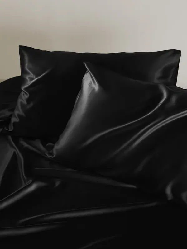 25 Momme Mulberry Silk King Size Flat Sheet - Black alternate view
