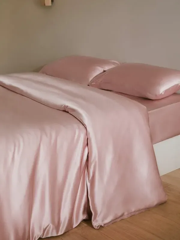 Mulberry Silk Pillowcase Standard - Rosy Pink, Silk alternate view