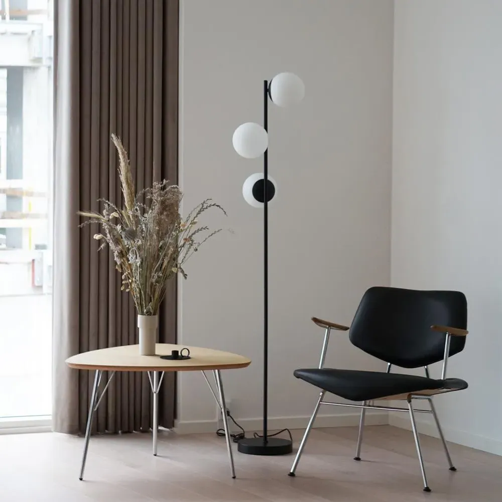 3-Globe Floor Lamp - Black, Metal Frame image