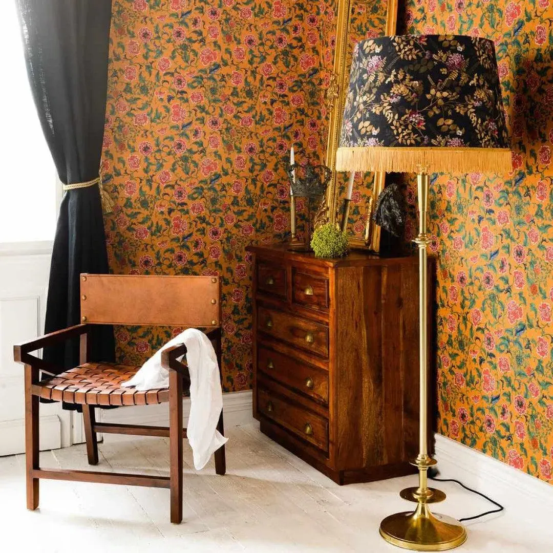 3-Roll Chinese Ornament Wallpaper - Gold