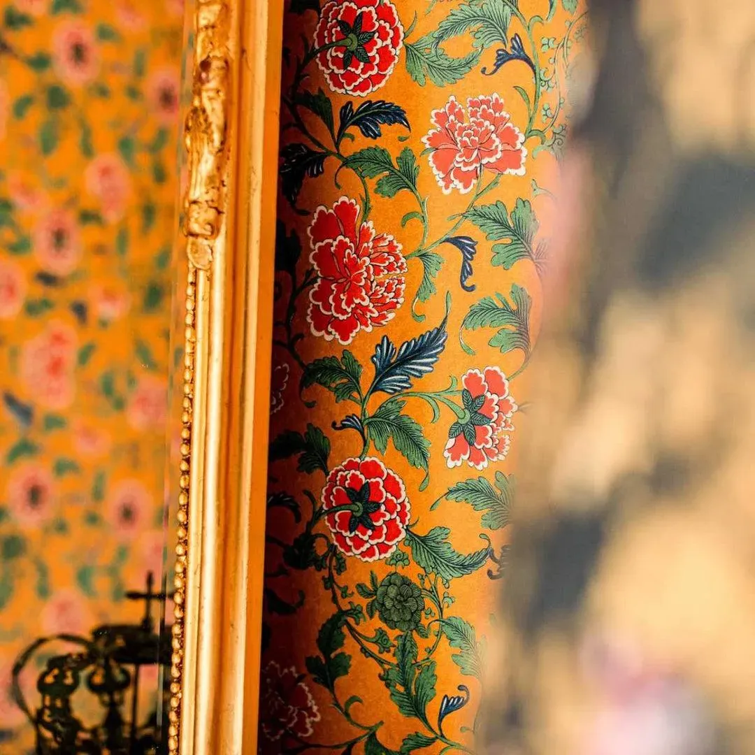 3-Roll Chinese Ornament Wallpaper - Gold
