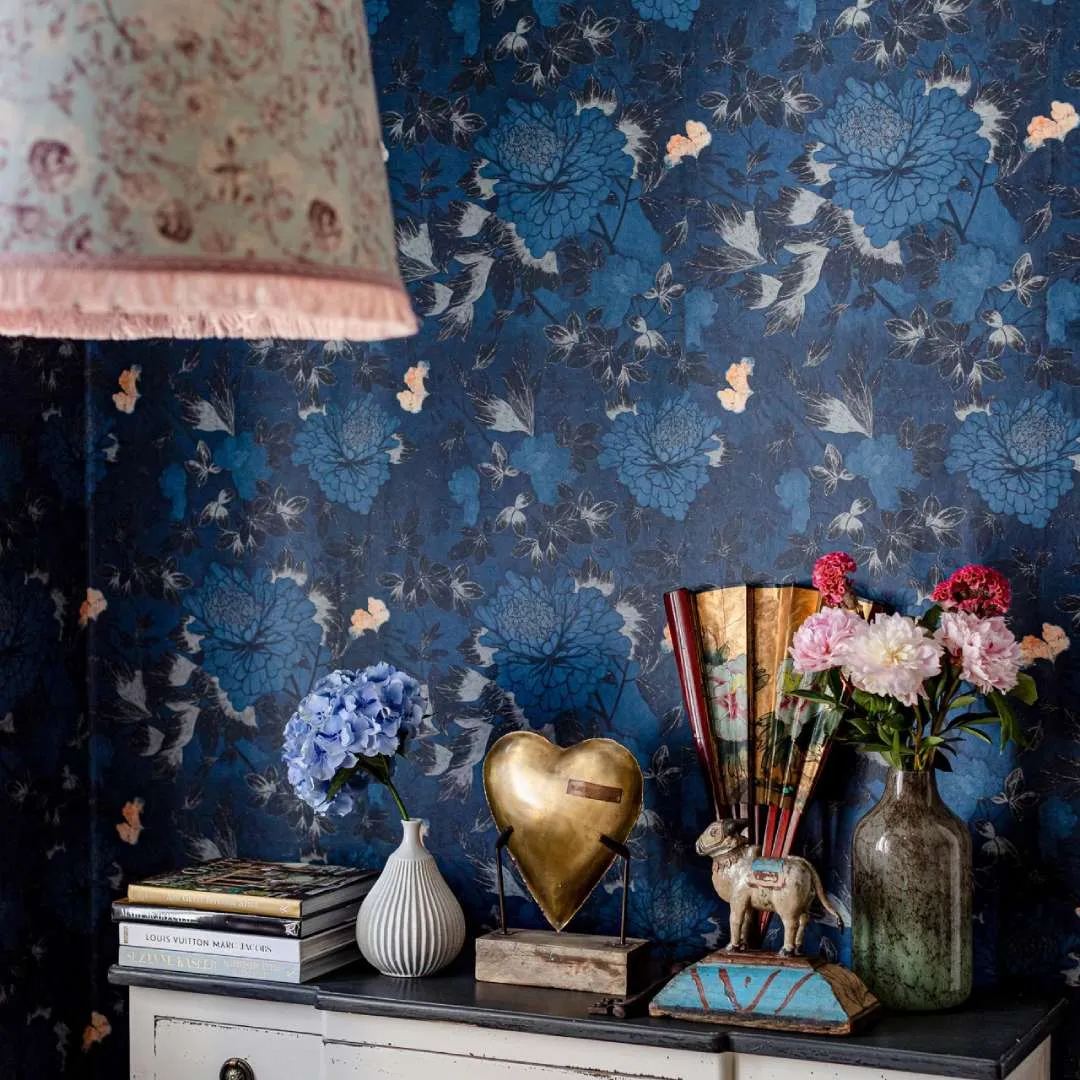 3-Roll Wallpaper Set - Blue, Traditional Design