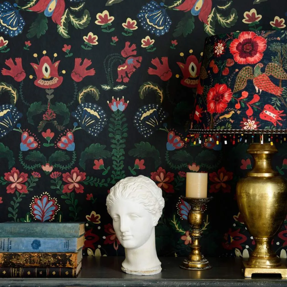 3-Roll Wallpaper Set - Romanian Floral Pattern