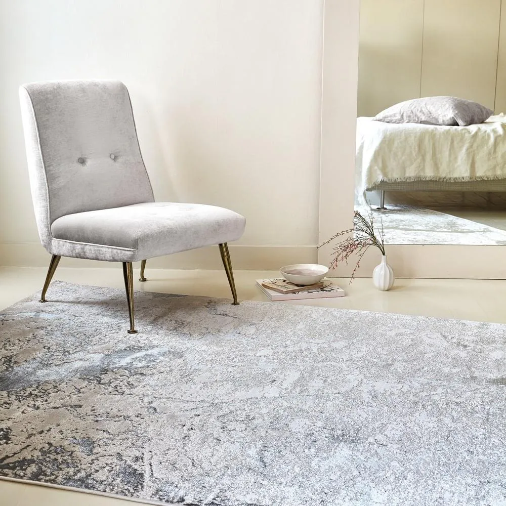 Abstract Rug with High Shine - Silver, Silky Pile
