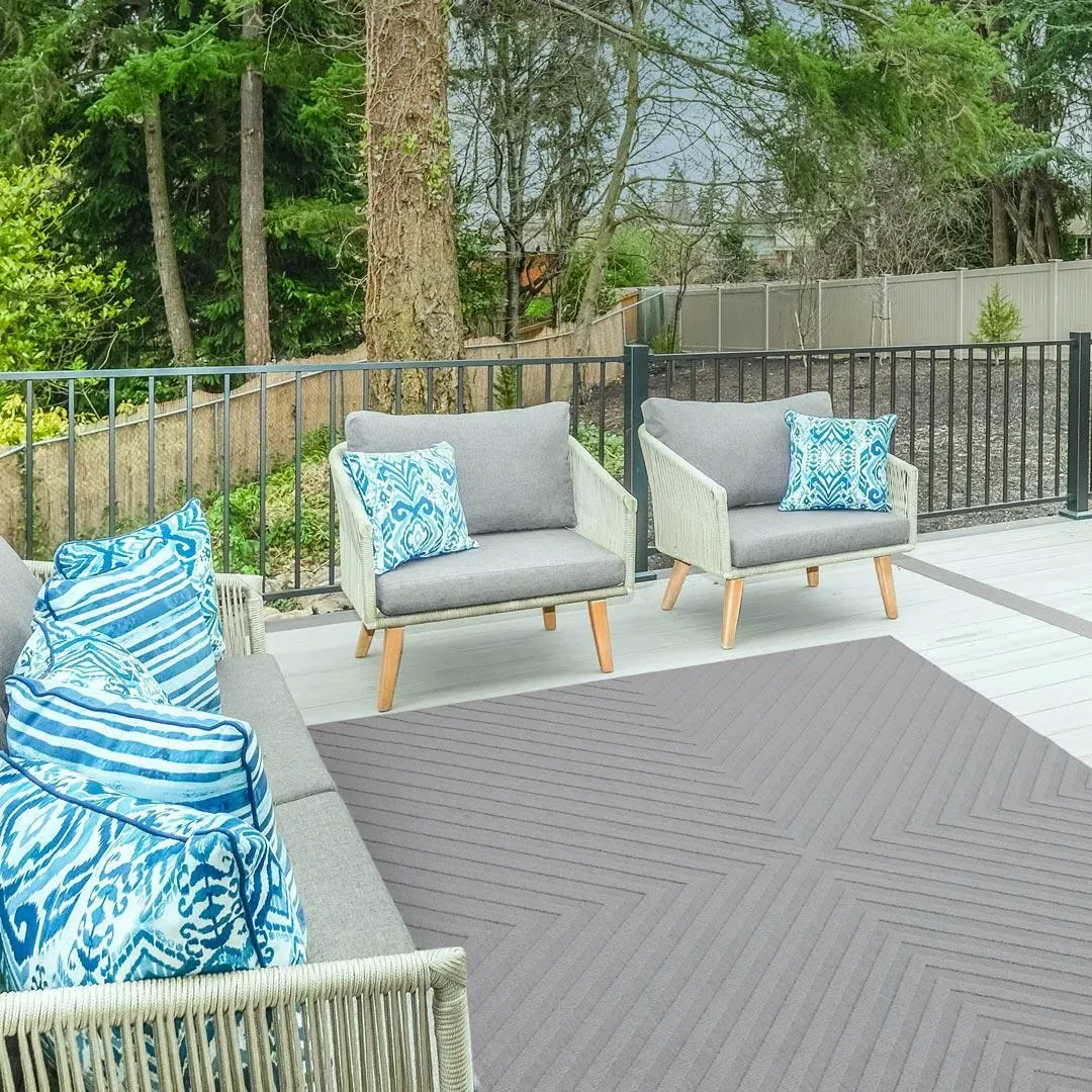 Geometric Arrow Outdoor Rug - Grey image
