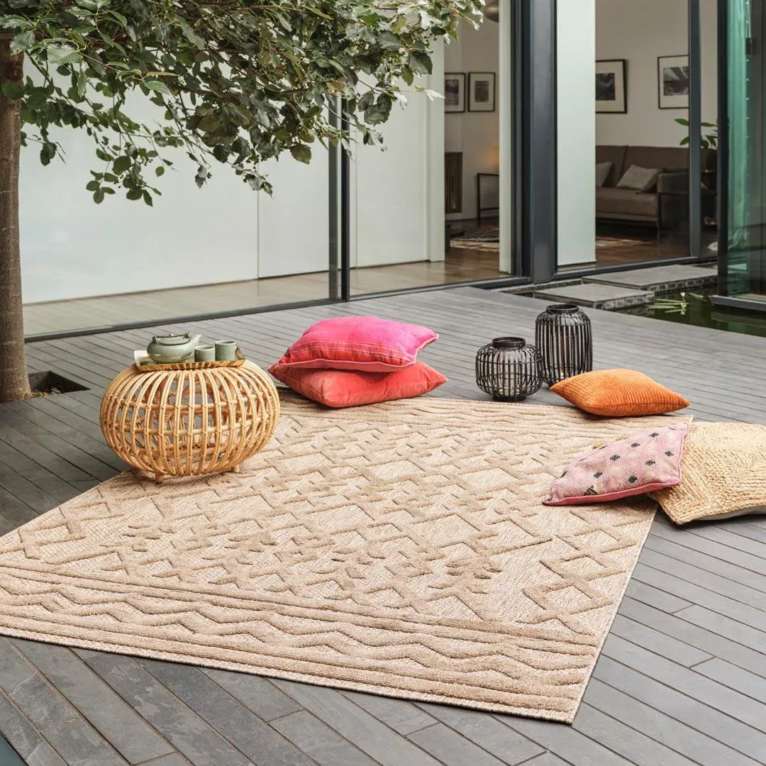 Geometric Links Outdoor Rug - Brown