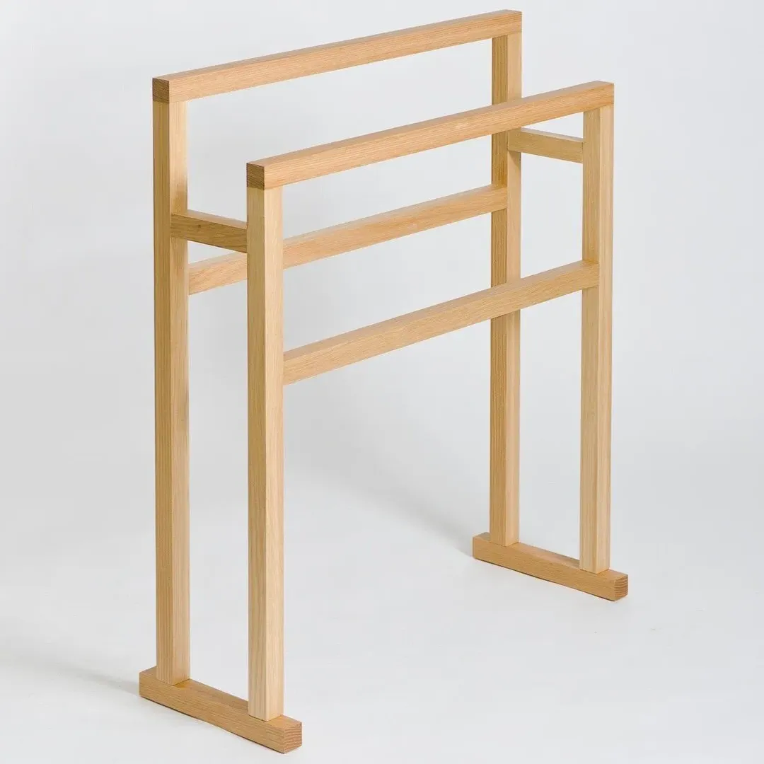 Grande Towel Rail with 4 Rails - Natural Oak