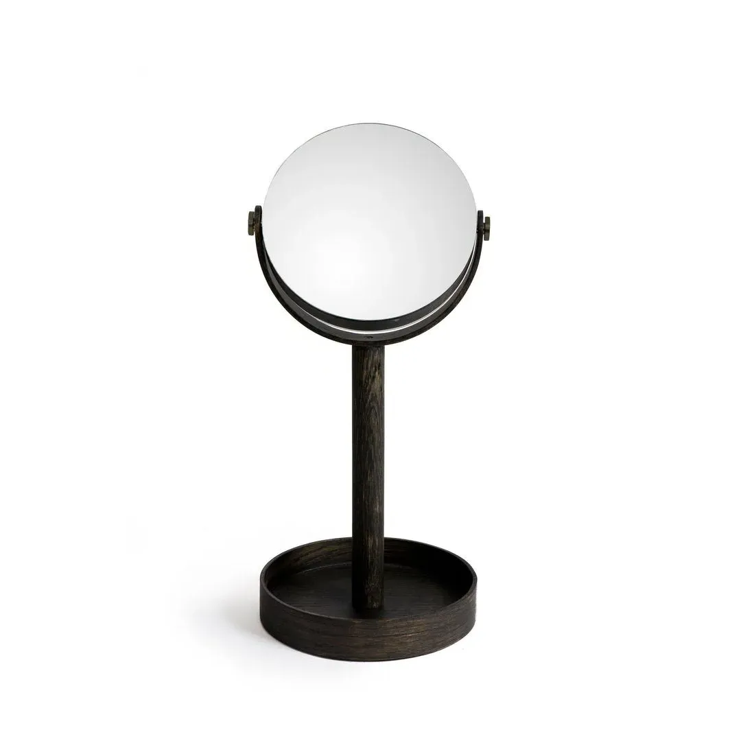 Magnify Mirror Close-Up - Dark Oak