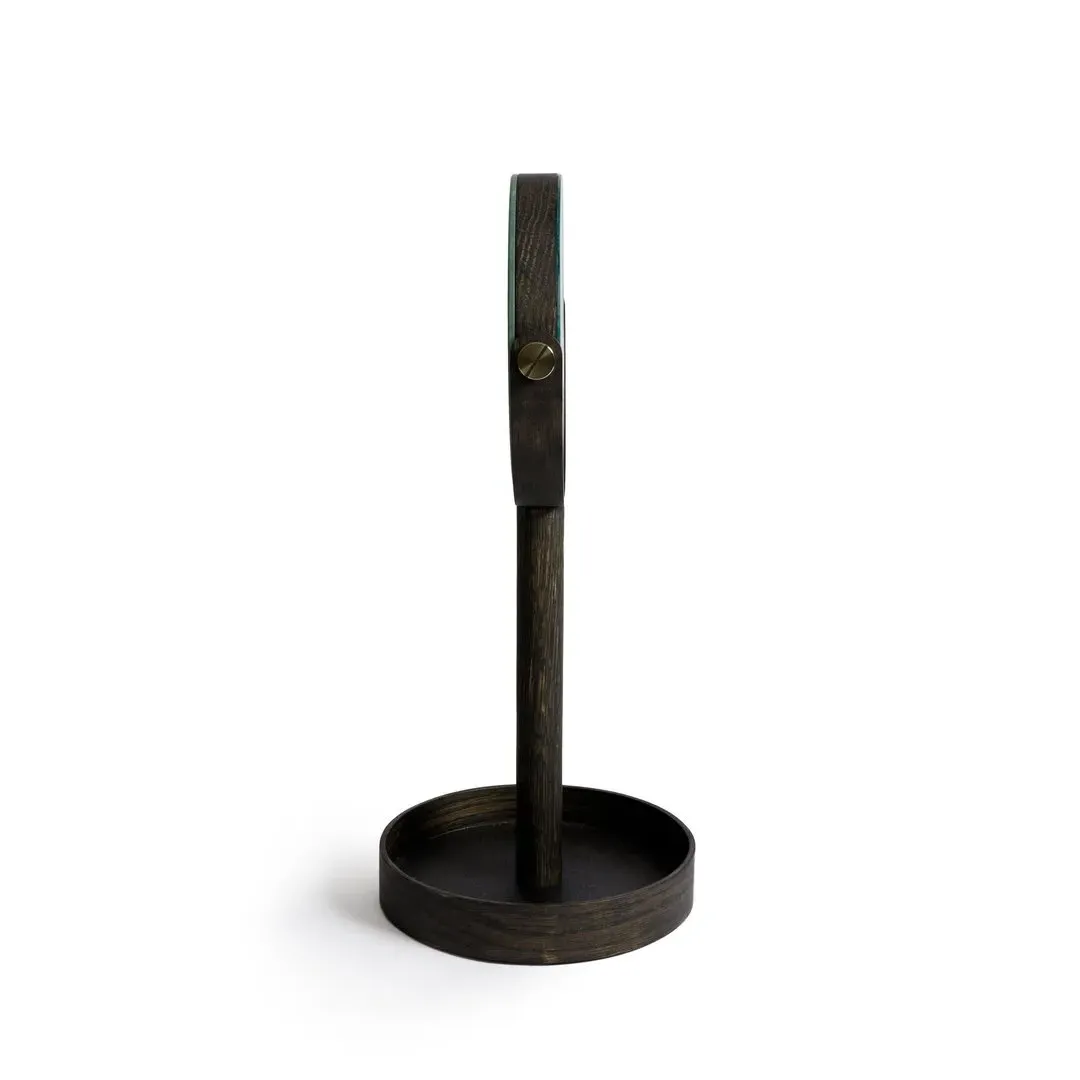 Magnify Mirror Close-Up - Dark Oak