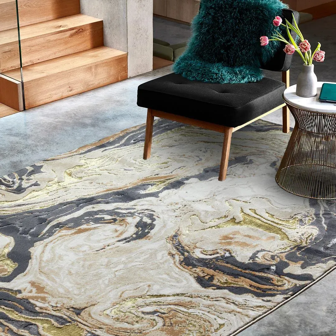Medium Marble Rug with Metallic Finish - Gold