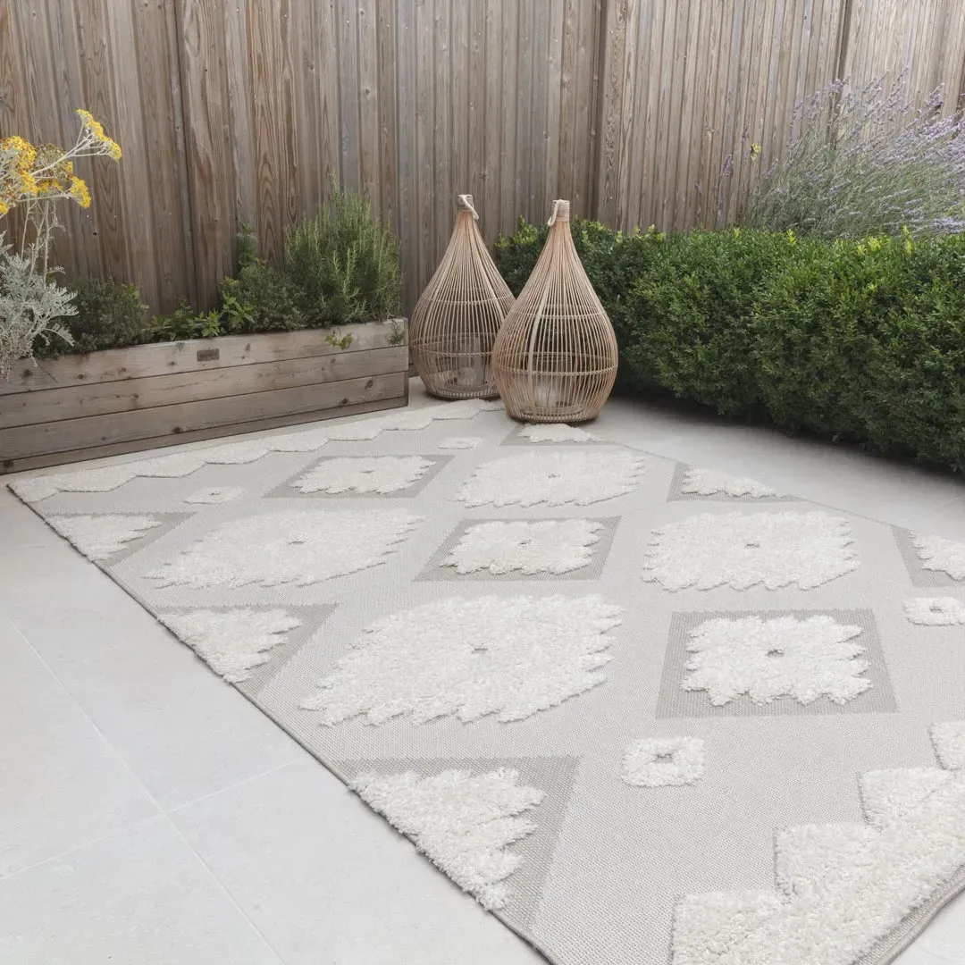 Medium Outdoor Rug Tribal Print - Natural Cream image