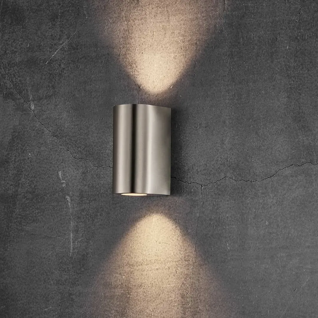 Outdoor Wall Light - Stainless Steel