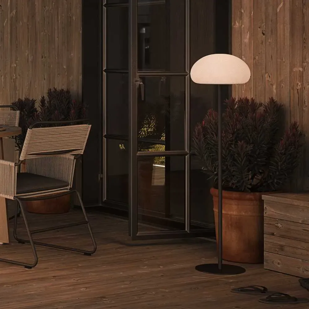 Rechargeable Outdoor Floor Lamp - Cordless