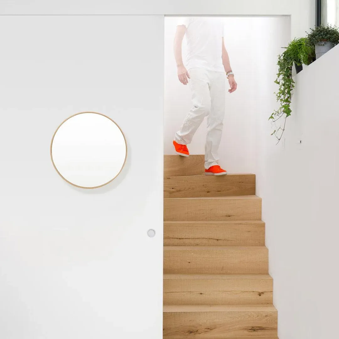 Round Wall Mirror - Natural Oak