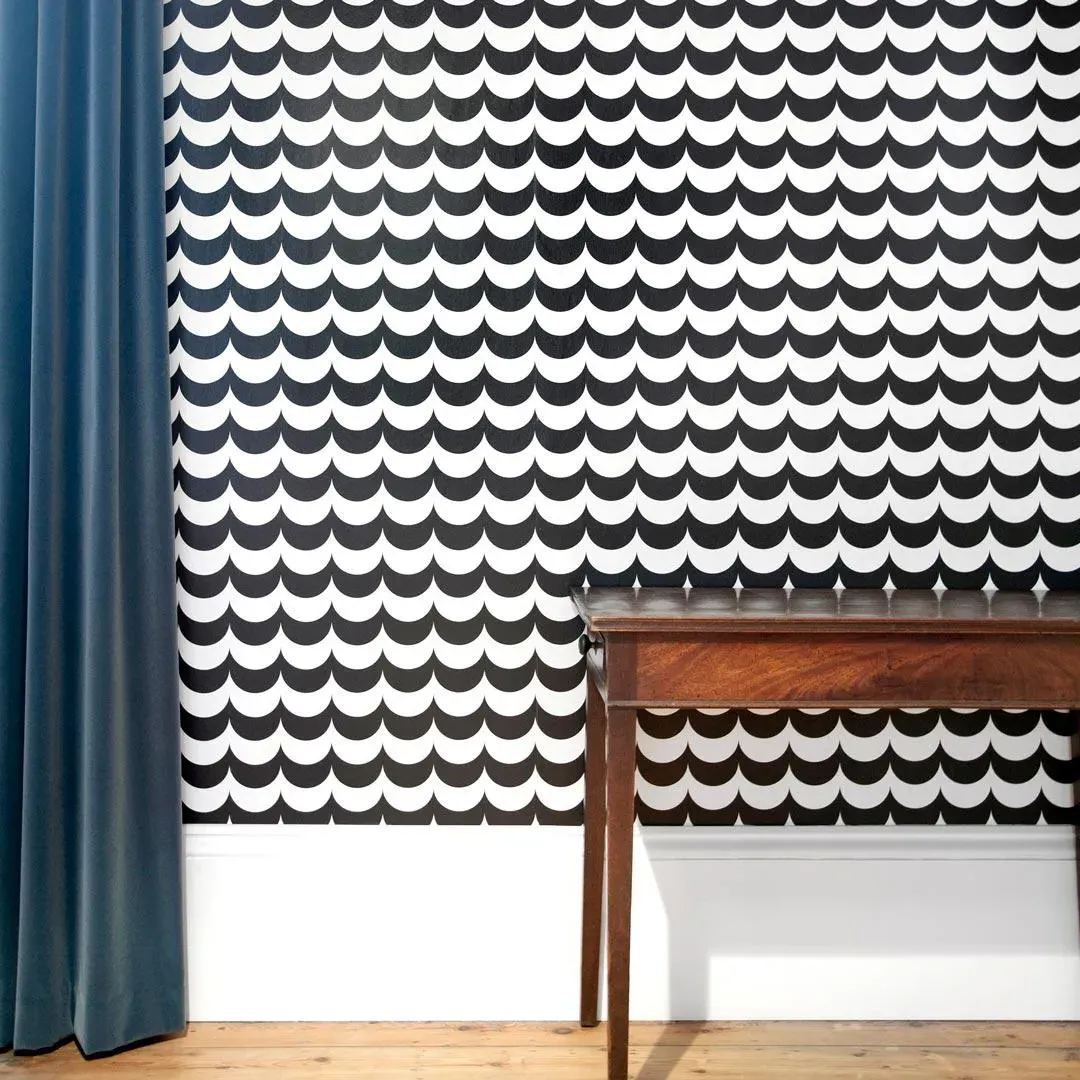 Scoop Wallpaper Roll - Black, Flat Print image