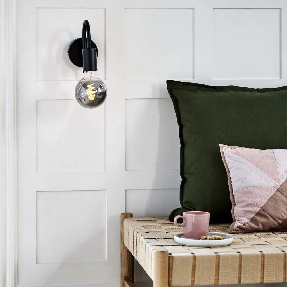 Wall Light with Industrial Design - Black, Metal