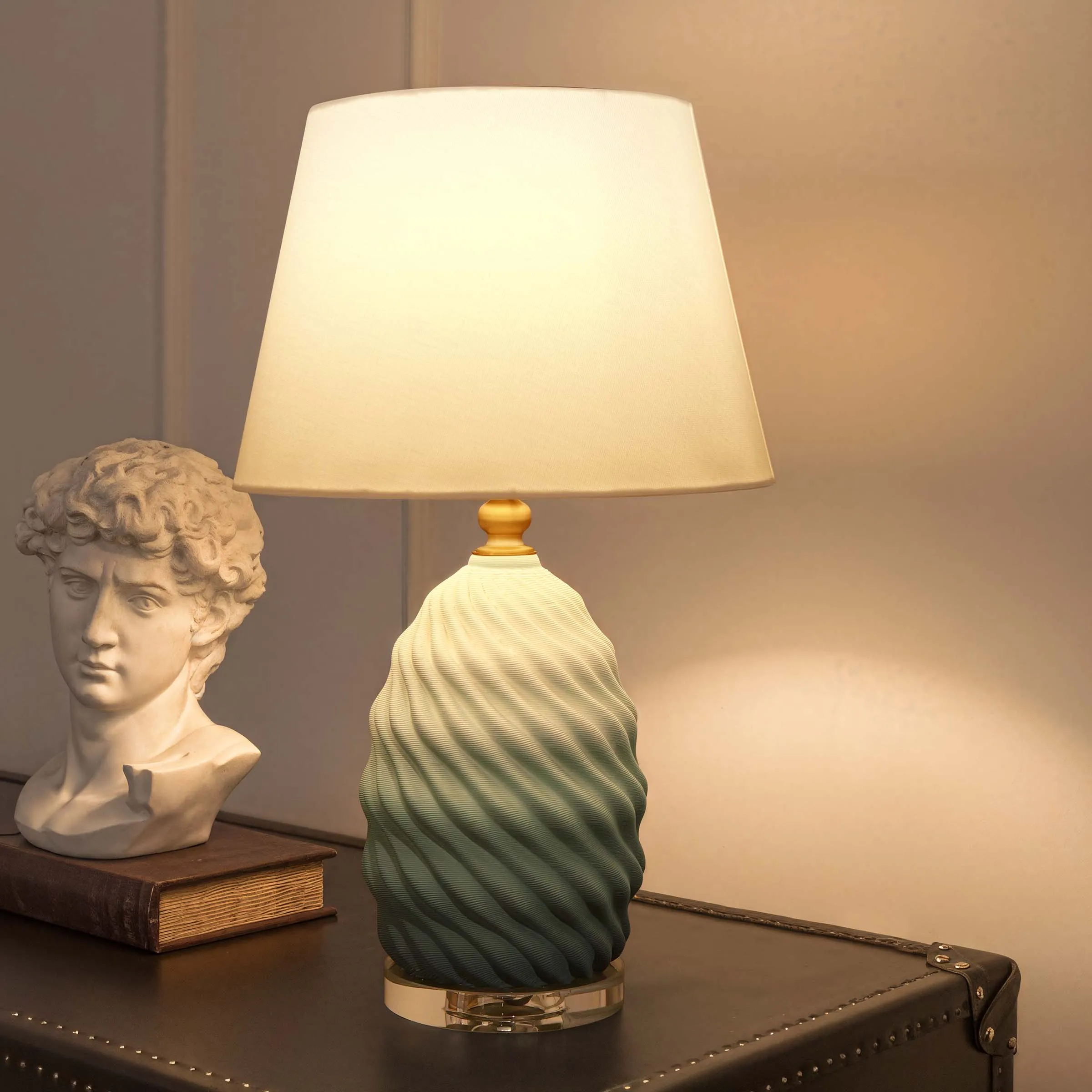 3D Threaded Ceramic Table Lamp with Fabric Shade - Green Gradient
