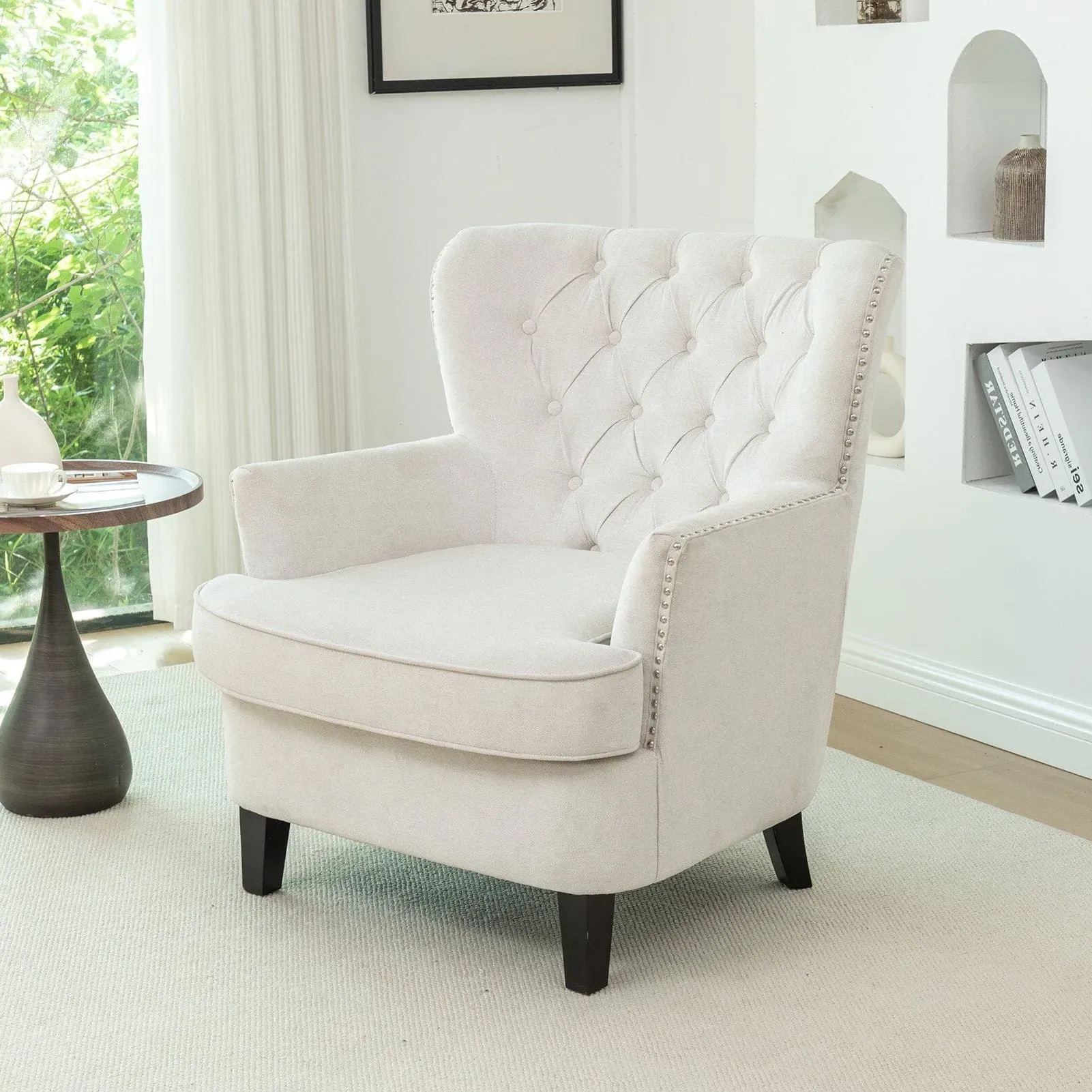 Bread-Shaped Accent Chair with Ruffled Backrest - Off-White, Linen product