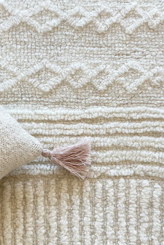 Ari Area Rug - White, Wool