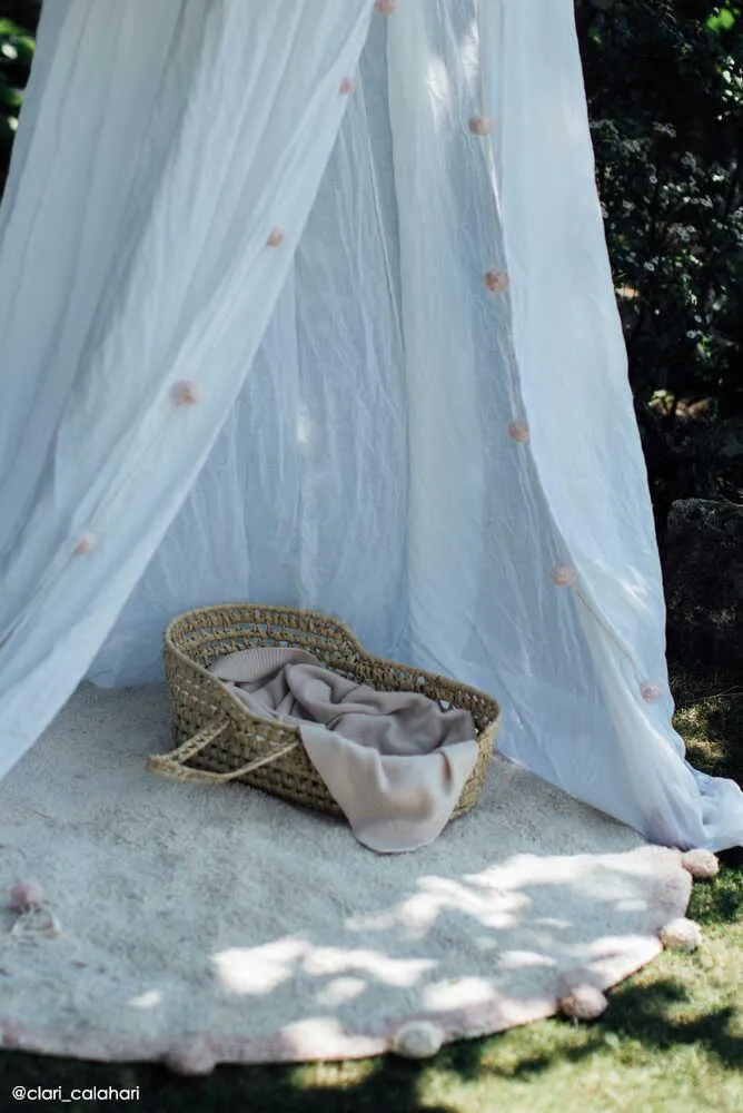 Bubbly Round Rug with Pompoms - Nude