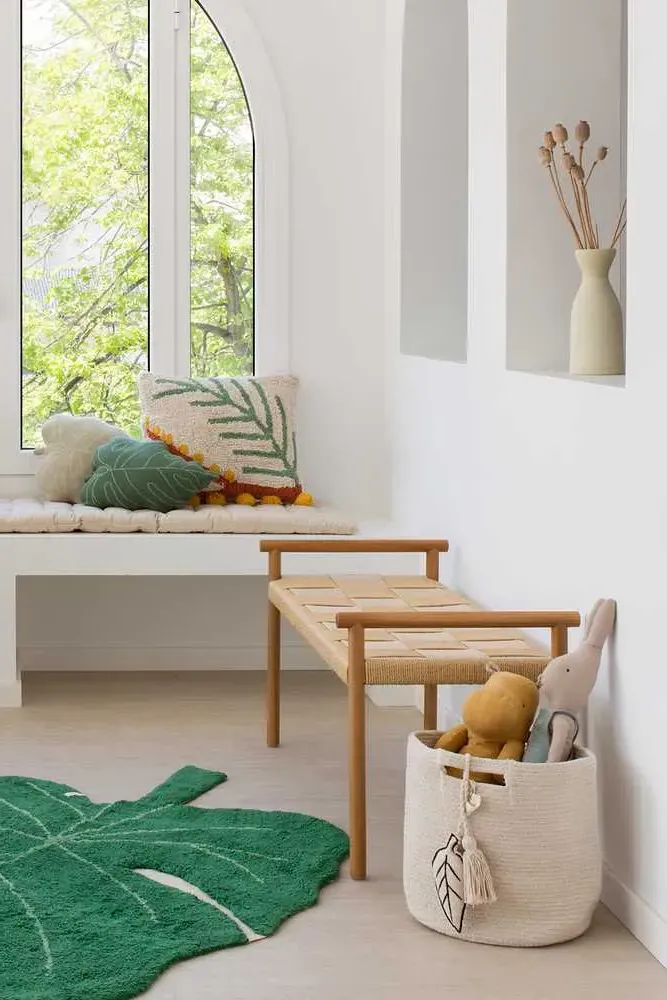 Knitted Baby Leaf Cushion - Green