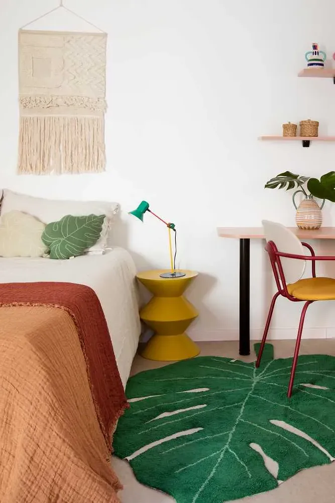 Knitted Baby Leaf Cushion - Green