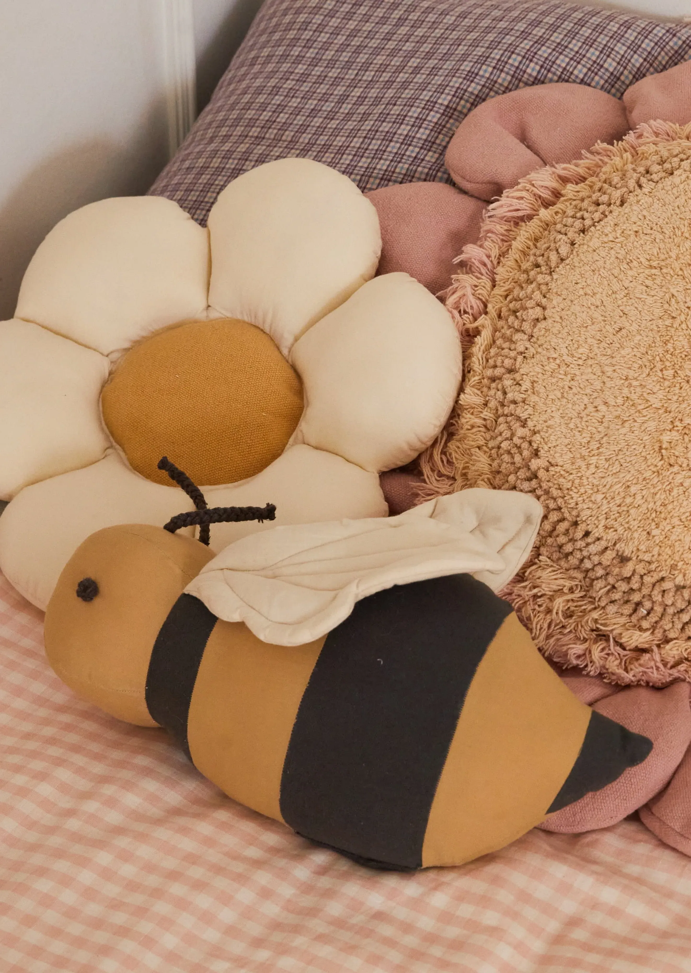 Little Daisy Round Cushion - Natural, Cotton