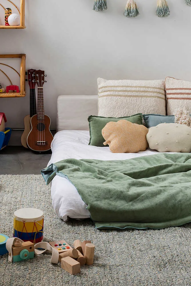 Lorena Canals Knitted Cushion Duetto - Olive, Natural