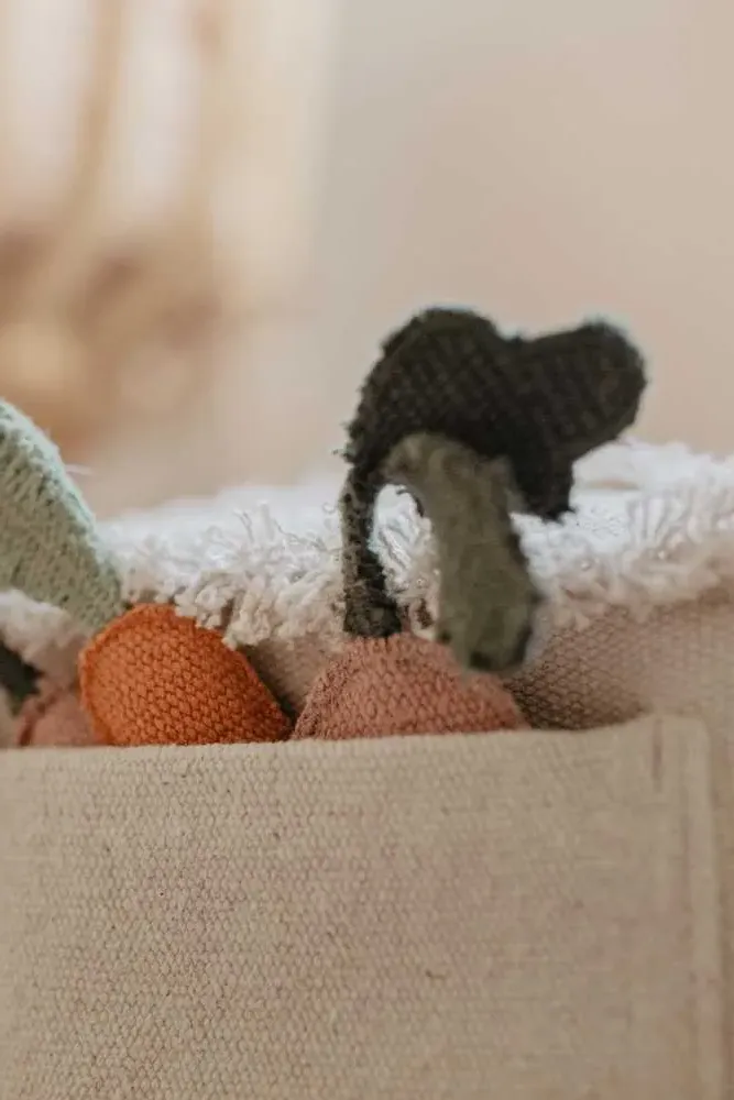 Oli & Carol Interactive Tic-Tac-Toe Round Pouf