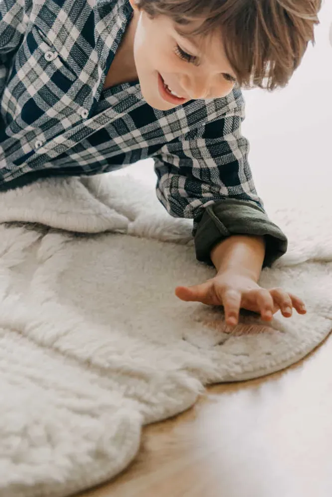 Pink Nose Sheep Wool Rug 4' X 5' 7" - Pink