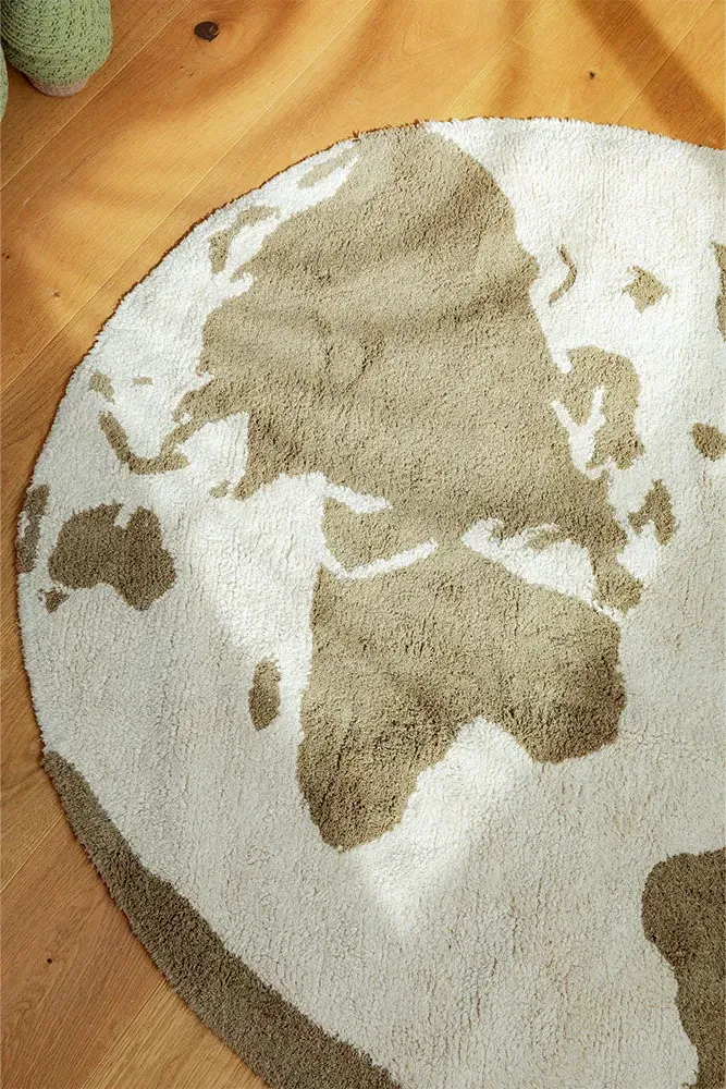 Rugcycled Round Washable Rug - World Map