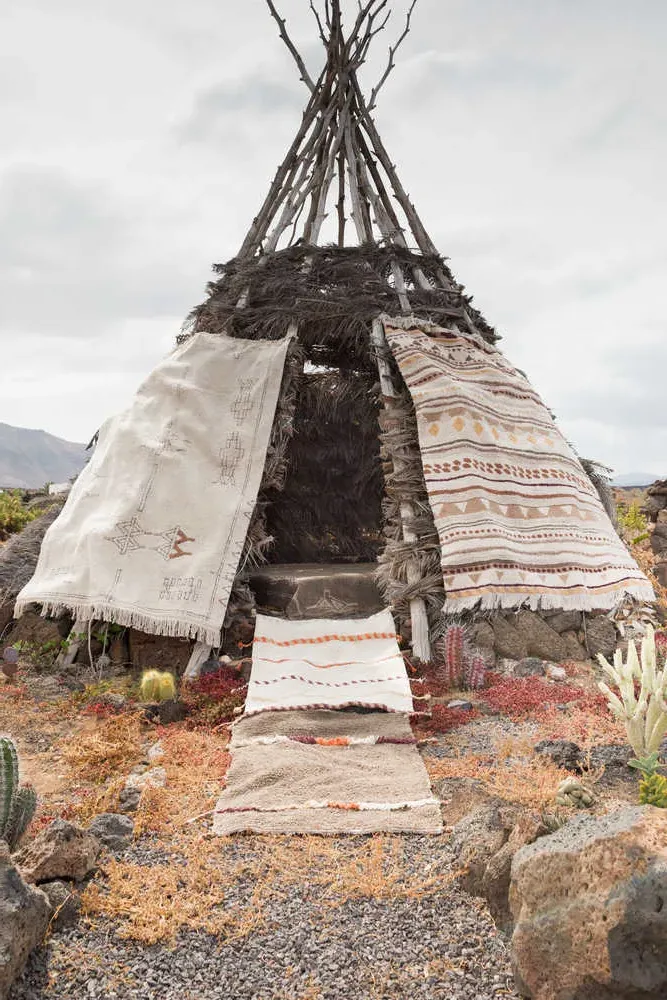 Sistan Washable Area Rug 4'7" x 6'7" - Multi-Color