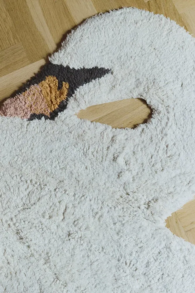 Swan Washable Rug 3'11" x 3'3" - White