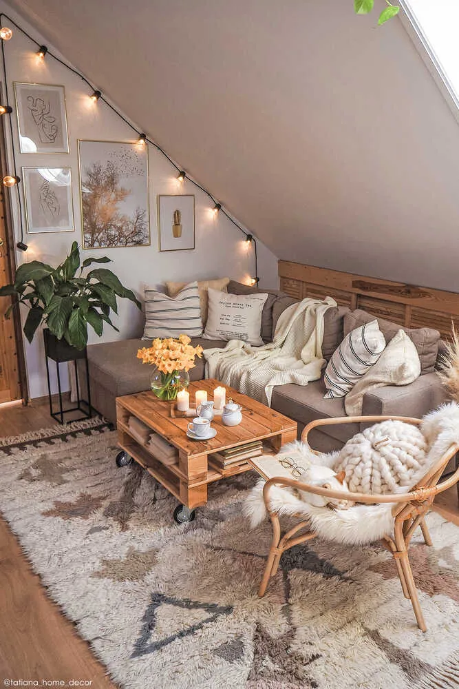 Tuba Wool Area Rug - Multicolor