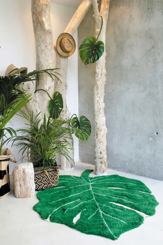 Washable Monstera Leaf Rug 5' x 11"