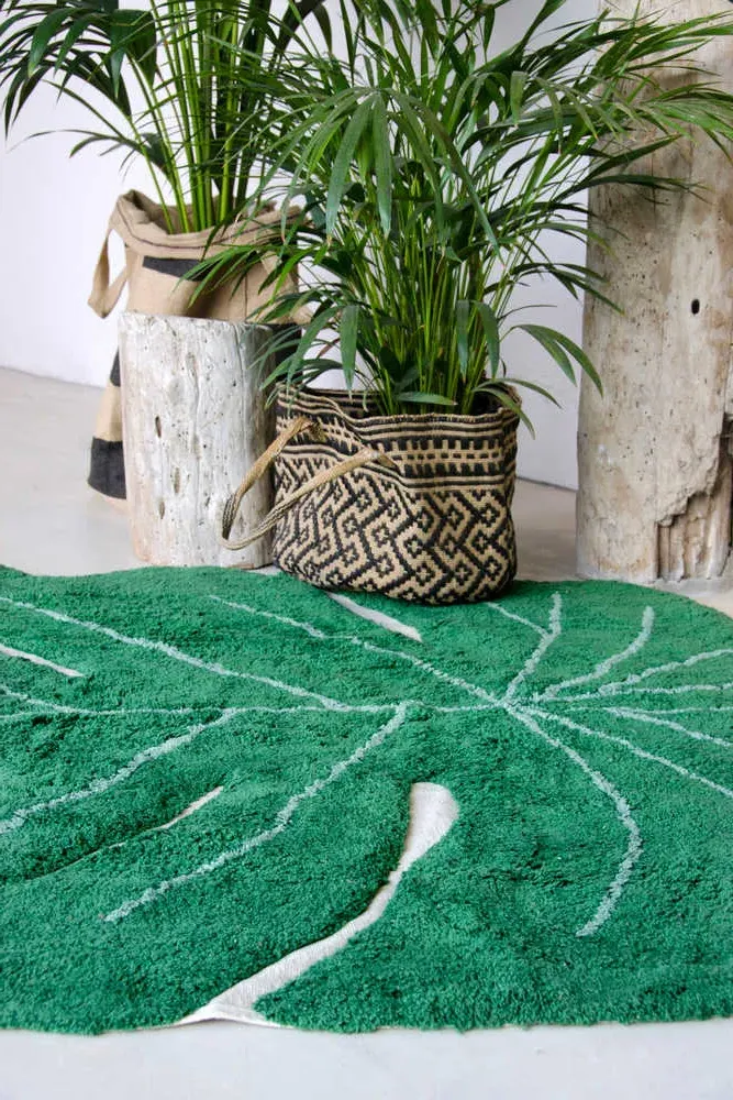 Washable Monstera Leaf Rug 5' x 11"