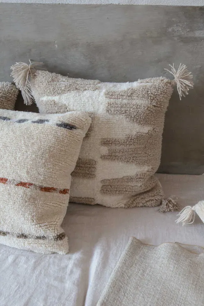 Zagros Throw Pillow - Sandstone