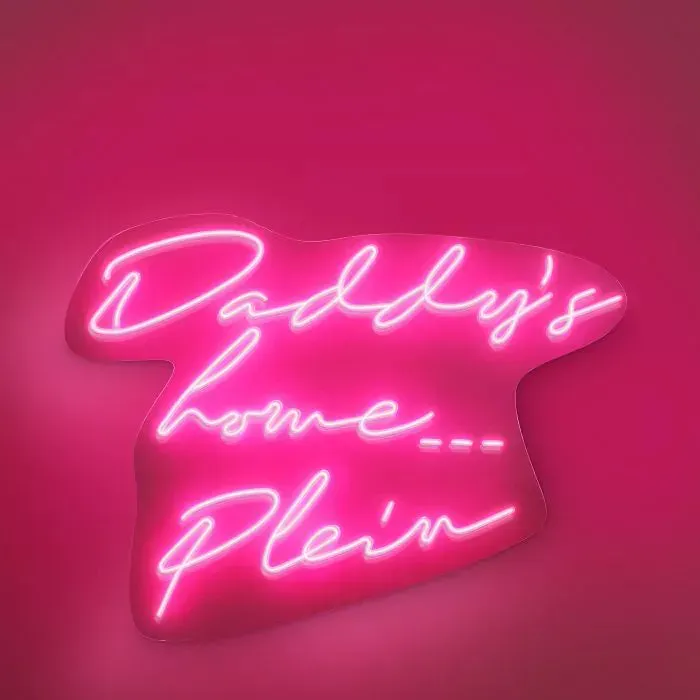 philipp-plein-led-neon-daddys-home-wall-light-pink image