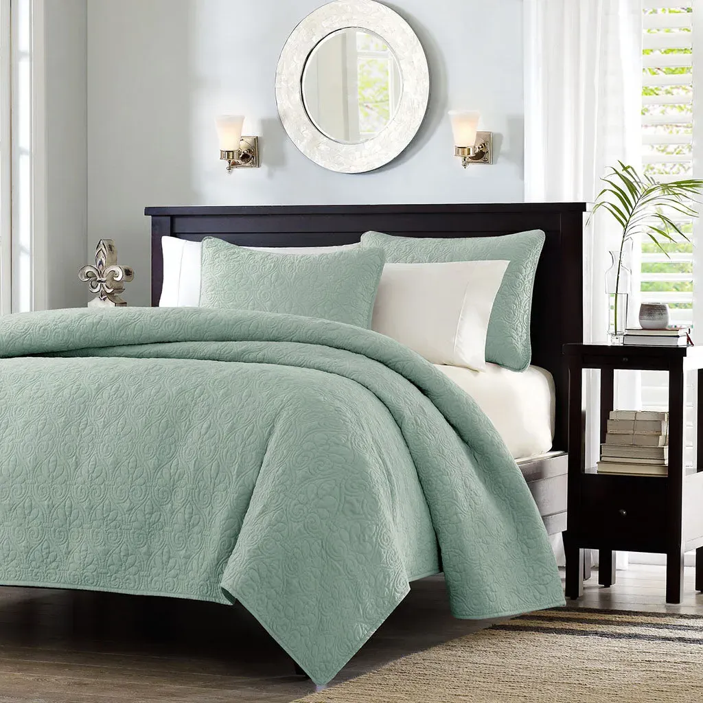 Quebec 3-Piece Reversible Quilt Set - Polyester Microfiber product
