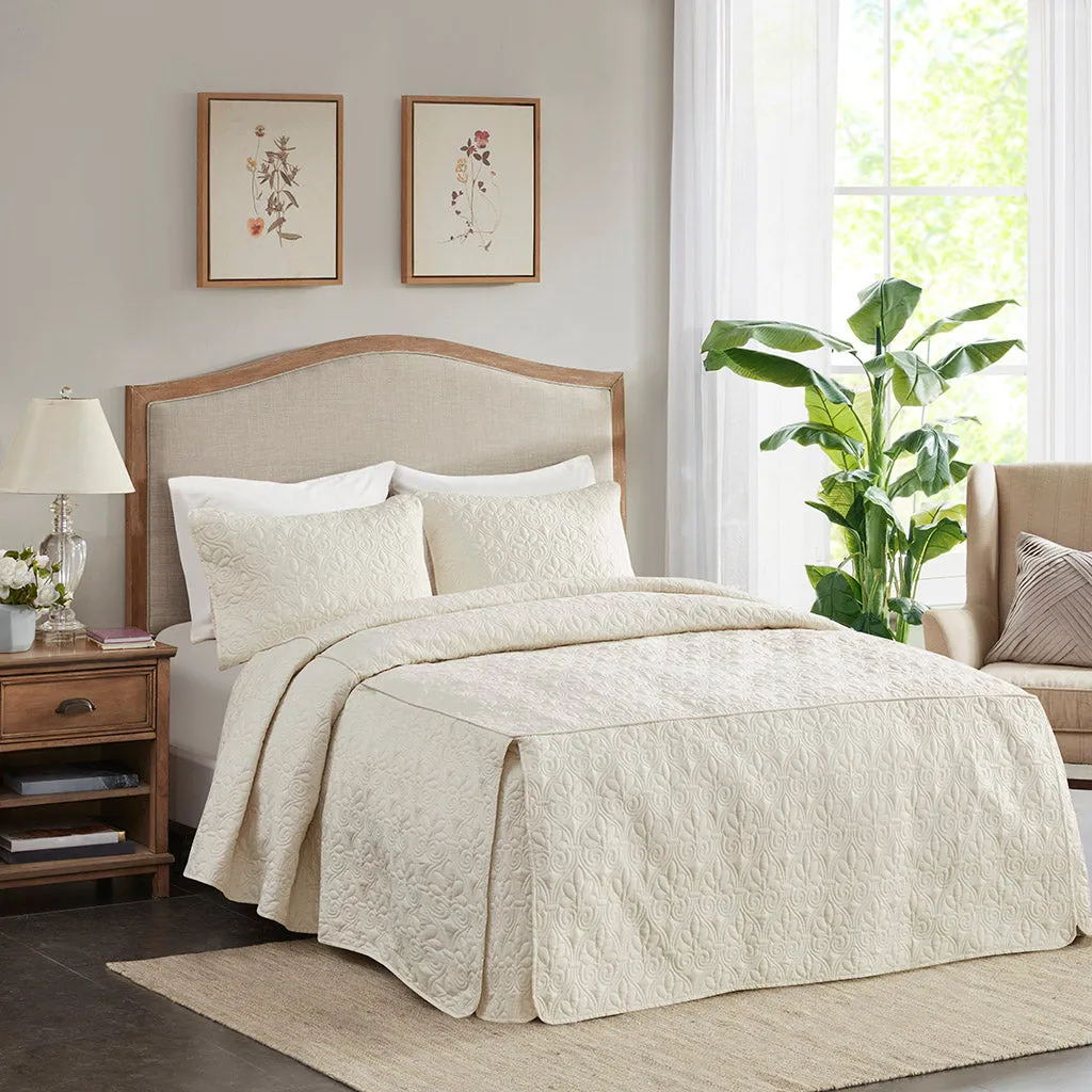 Quebec 3-Piece Split Corner Quilted Bedspread - Microfiber product