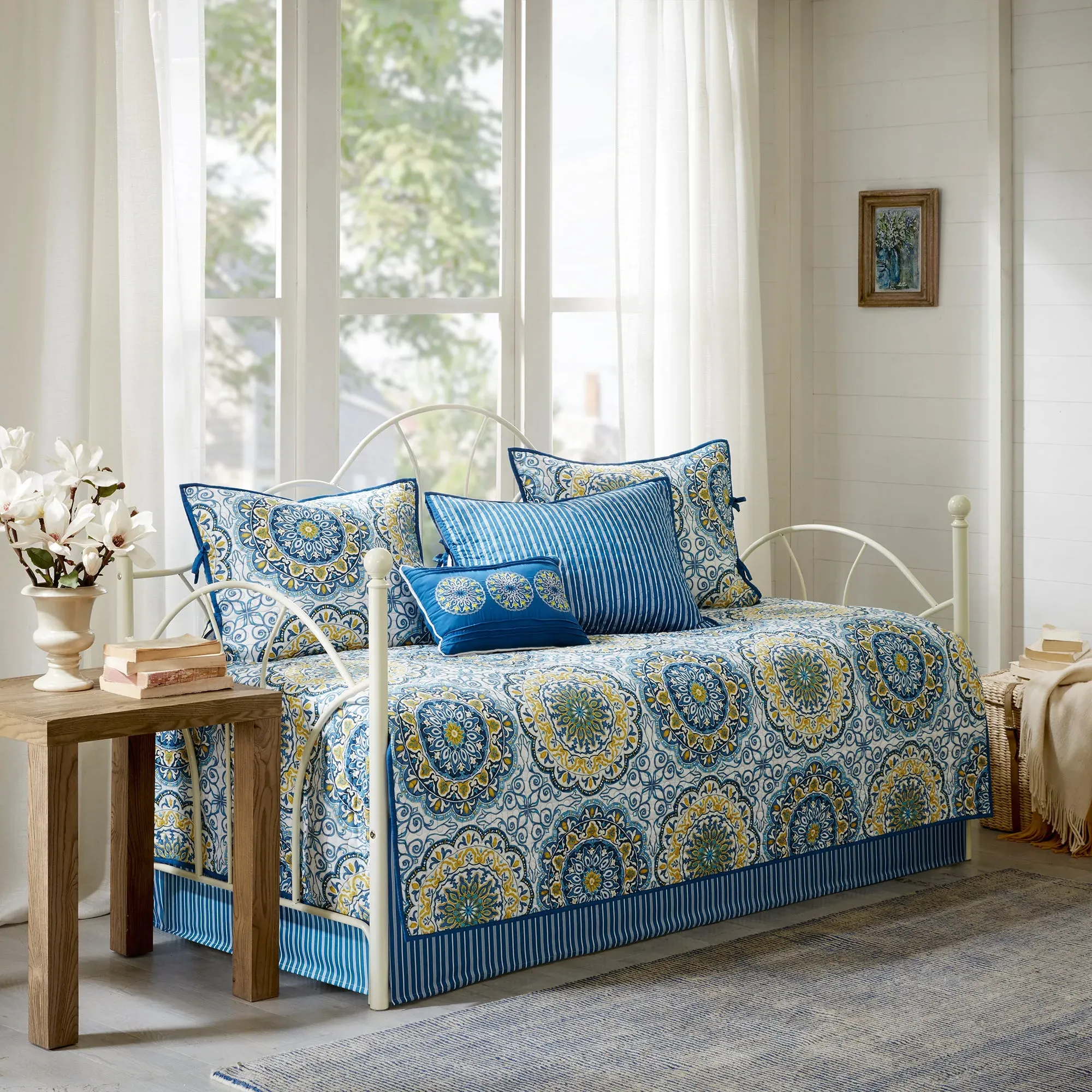 Tangiers 6-Piece Reversible Daybed Cover Set alternate view