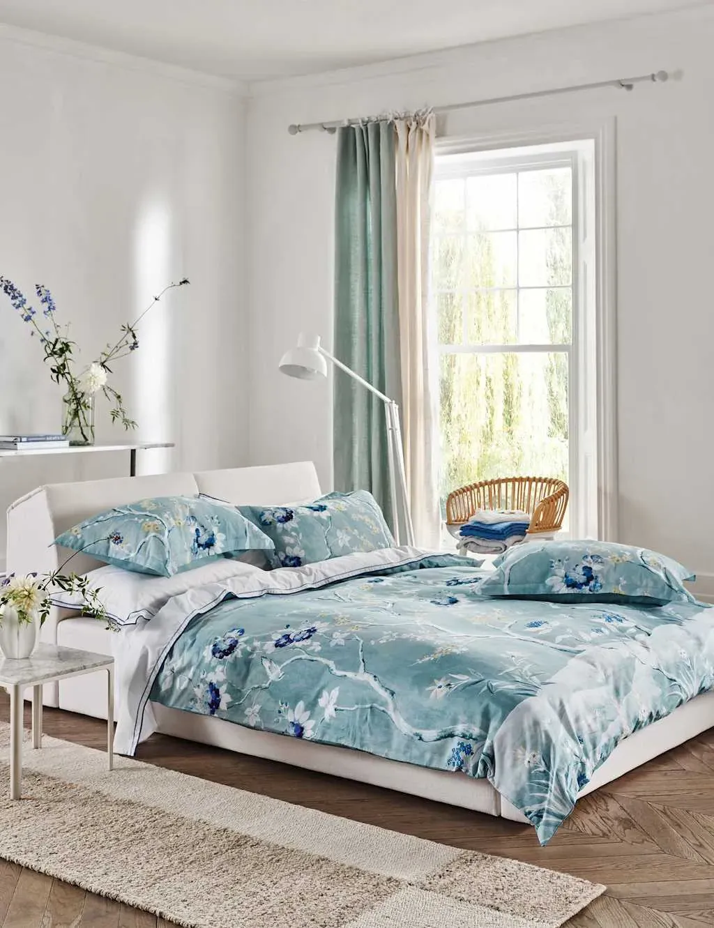 Manohari Cotton Sateen Bedding Set - Blue Mix product