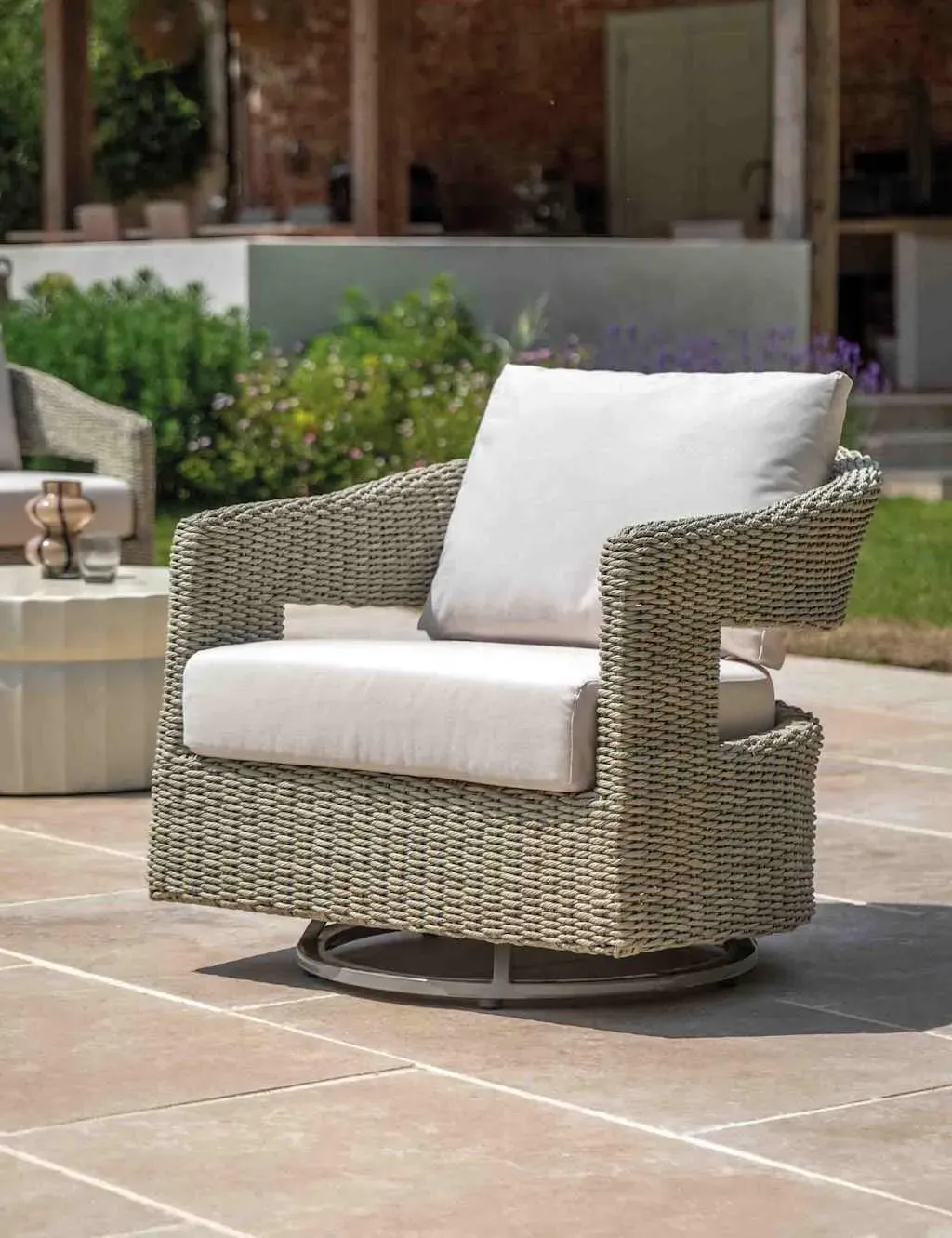 Hvar Swivel Outdoor Chair - Natural product