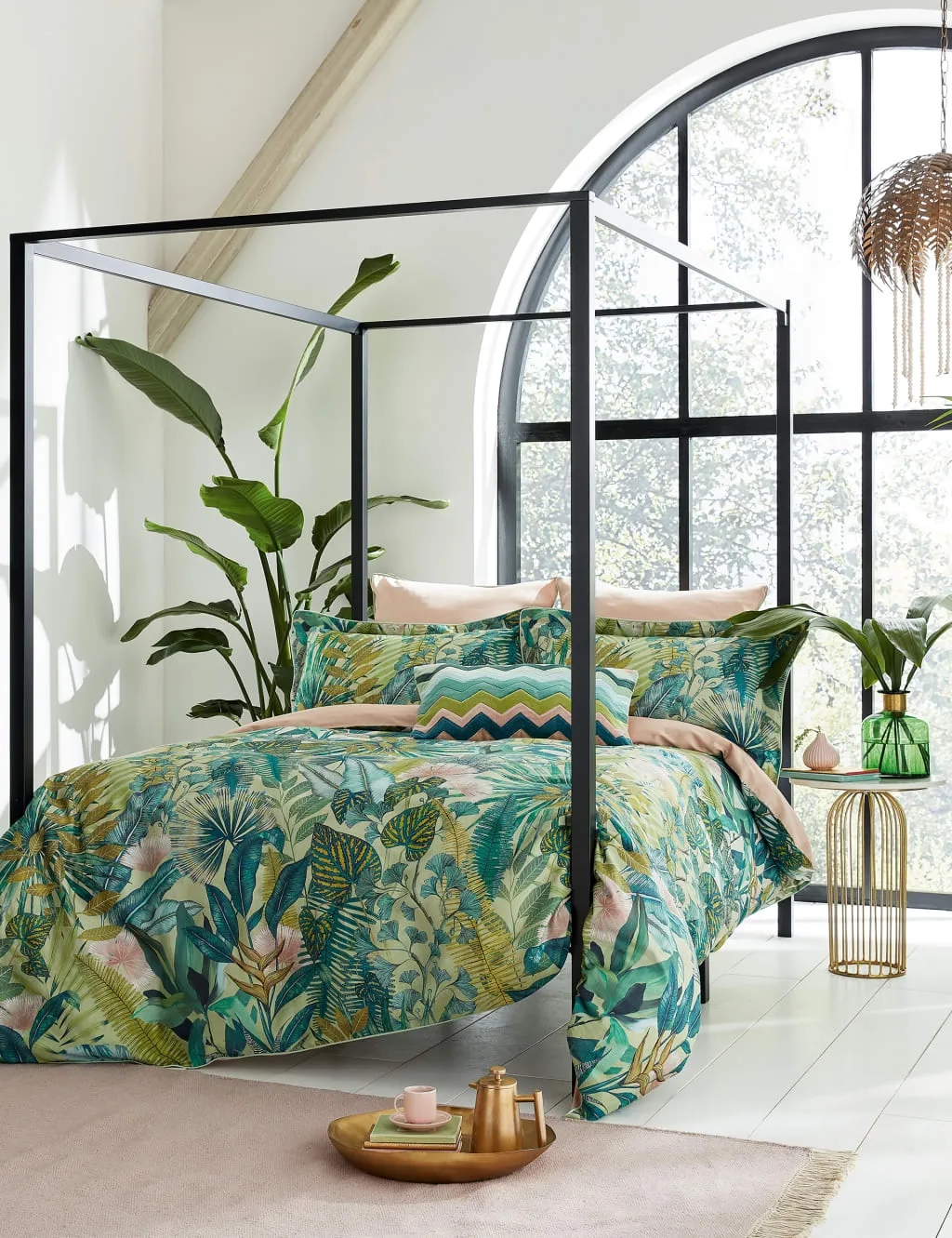 Floreana Cotton Sateen Bedding Set - Green Mix product