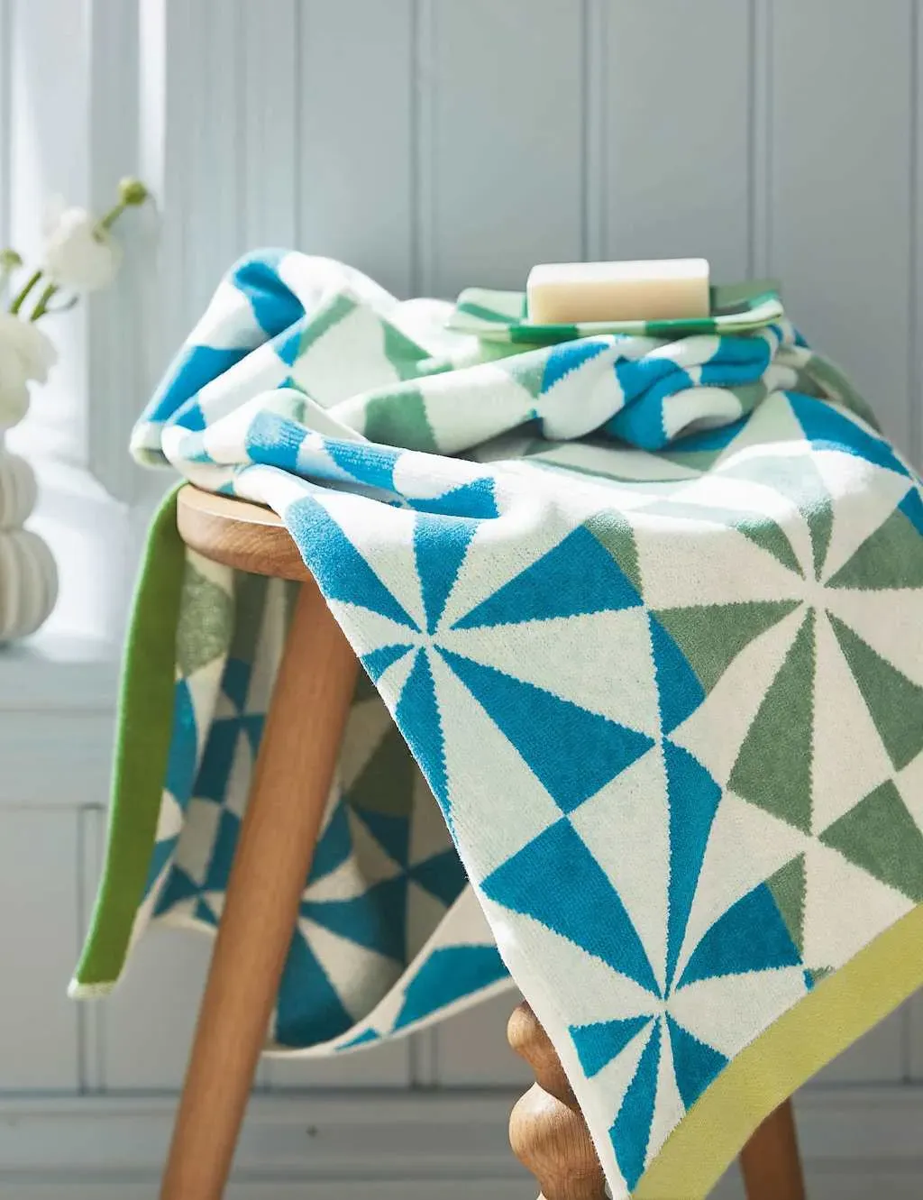 Pure Cotton Sails Towel - Green product