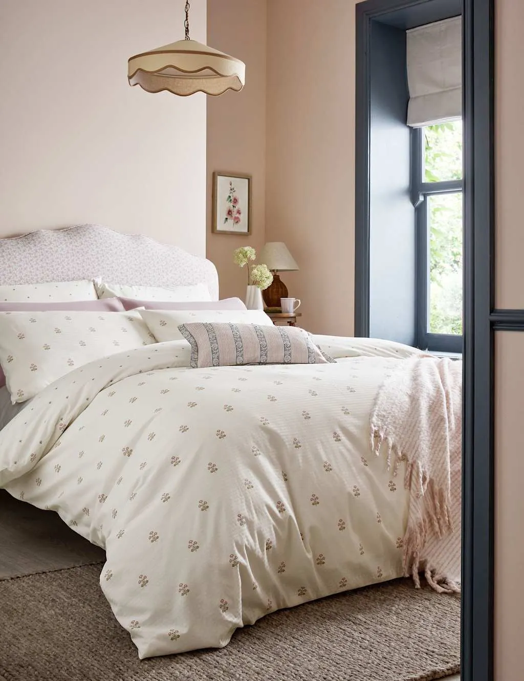 Harthill Daisy Bedding Set - White Mix, Pure Cotton product