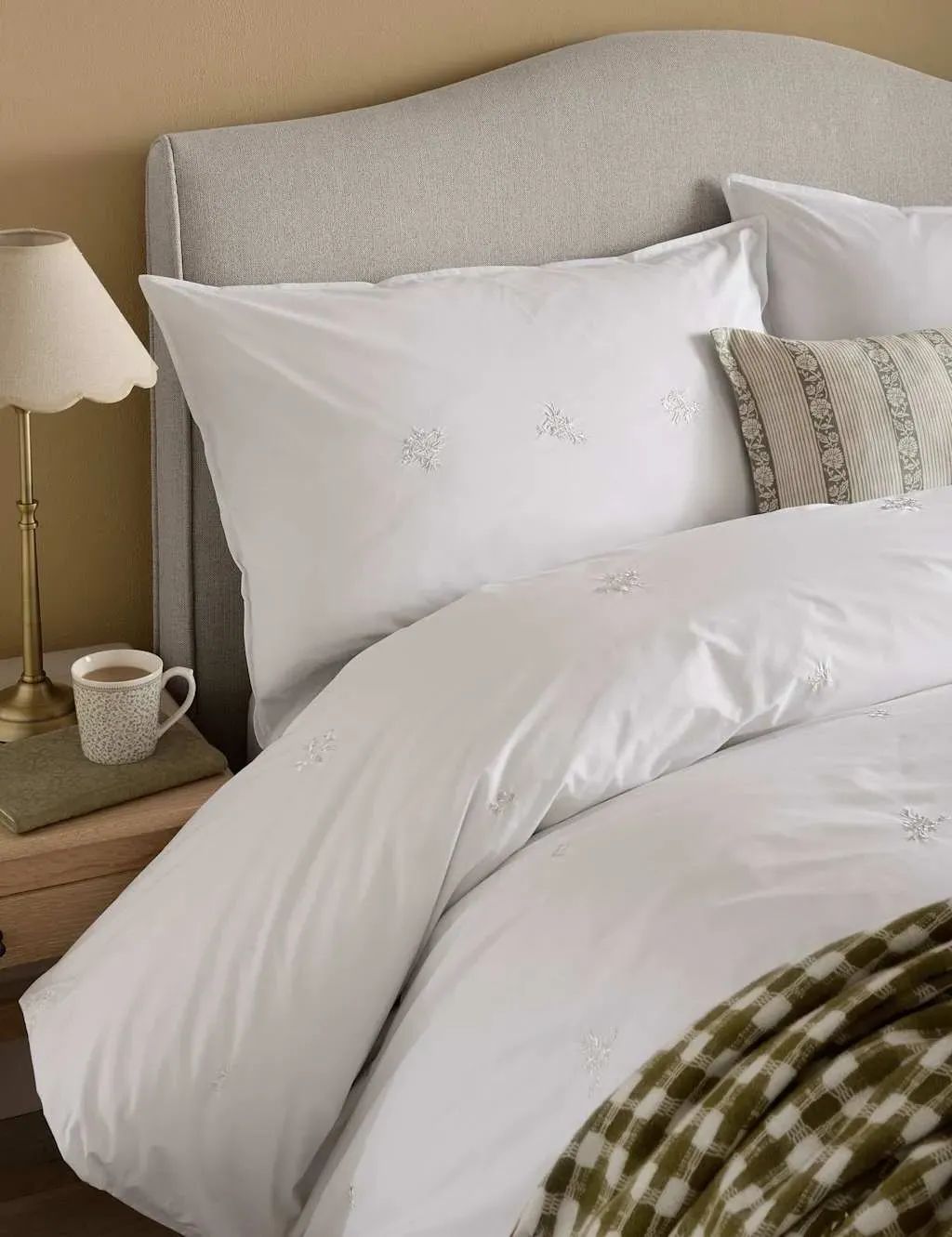 Keeleigh Posy Bedding Set - White, Pure Cotton product